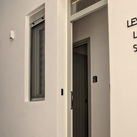 Levantes Luxury Suites II Tínos Eksteriør billede
